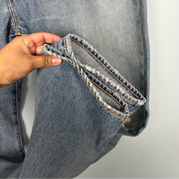 Levi’s 501 36X32 men’s button fly distressed straight leg jeans light blue - Picture 6 of 12